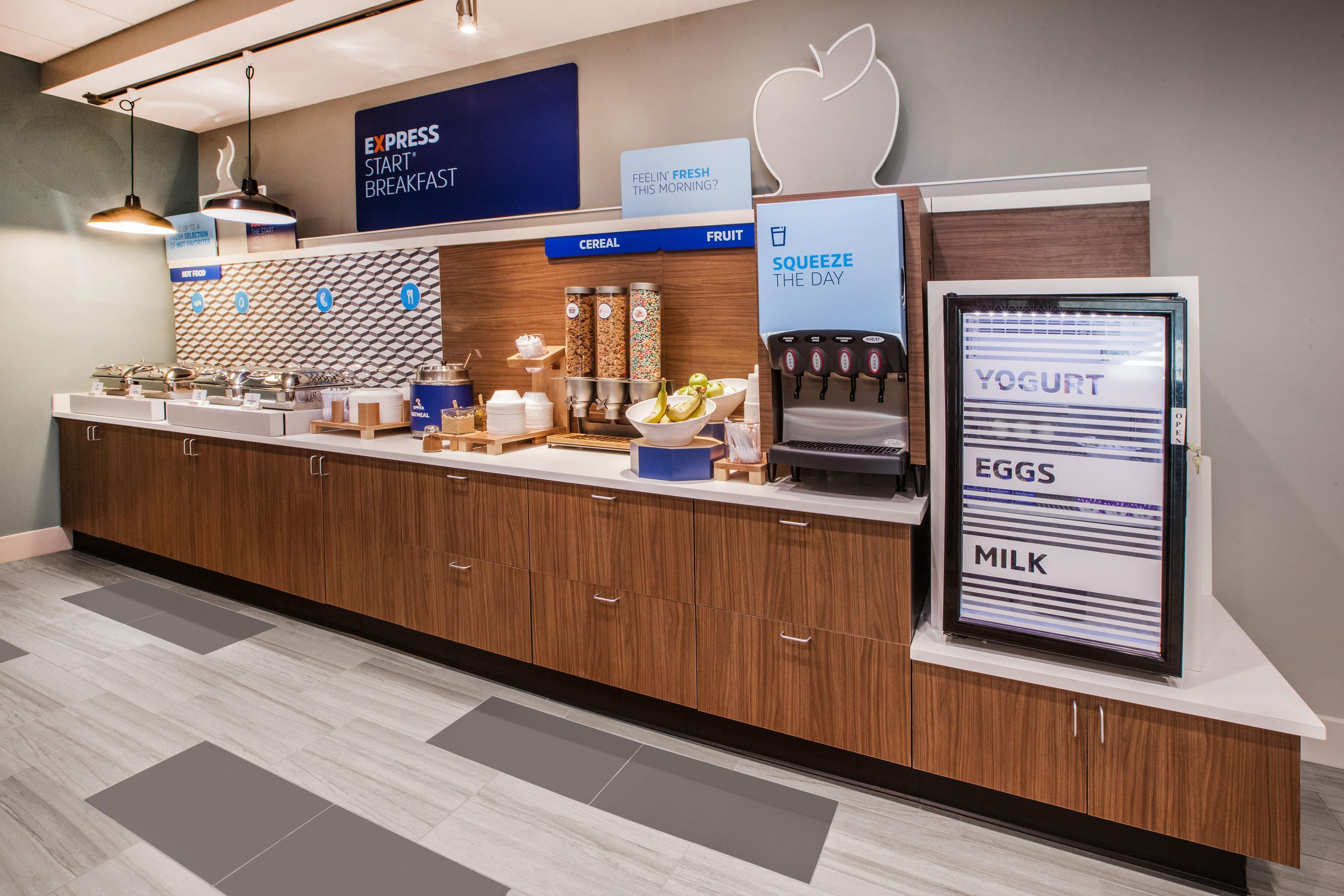 Holiday Inn Express & Suites Smithfield - Providence By Ihg מראה חיצוני תמונה