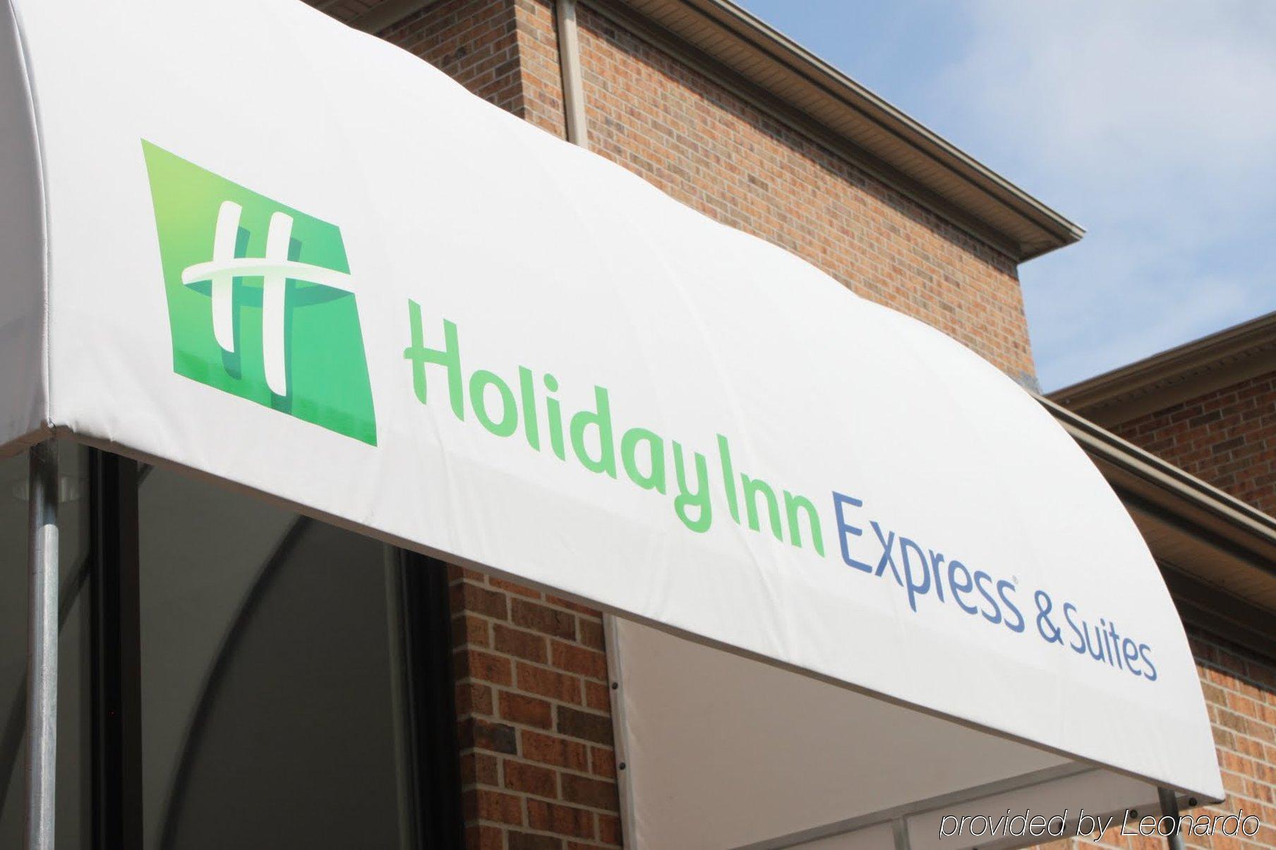 Holiday Inn Express & Suites Smithfield - Providence By Ihg מראה חיצוני תמונה